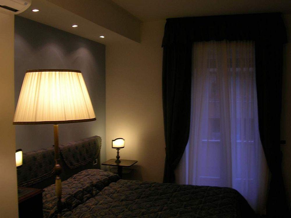 Il Rosso E Il Blu Hotel Róma Kültér fotó