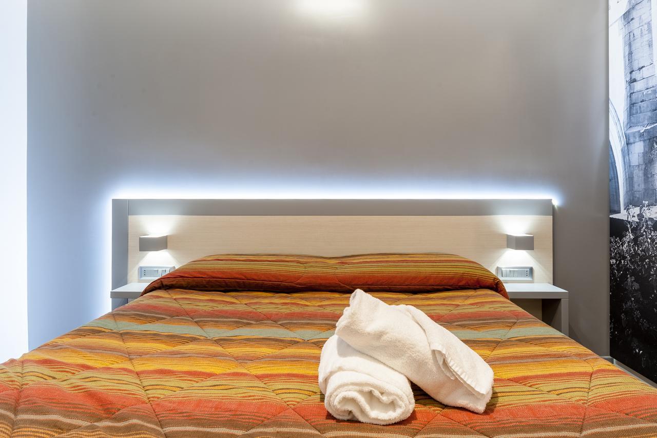 Il Rosso E Il Blu Hotel Róma Kültér fotó
