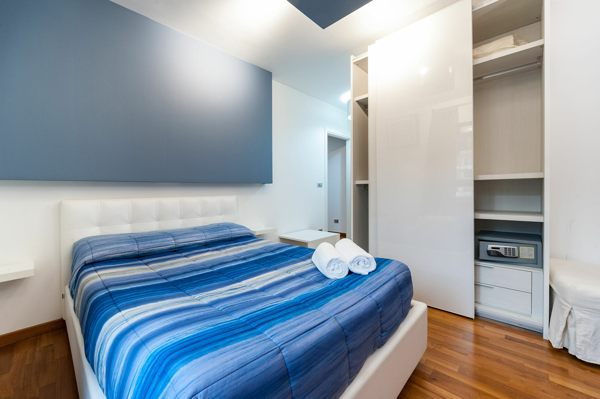 Il Rosso E Il Blu Hotel Róma Kültér fotó